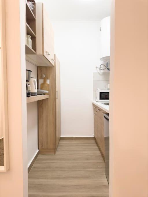 Petite Retreat In Kolonaki, Athens /Netflix Atenas Exterior foto